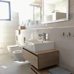 House Emc فيلة أوماغ