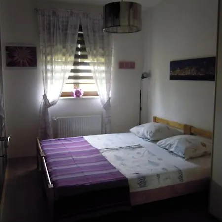 House Emc Villa *