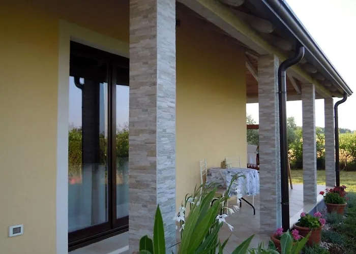 House Emc Villa *